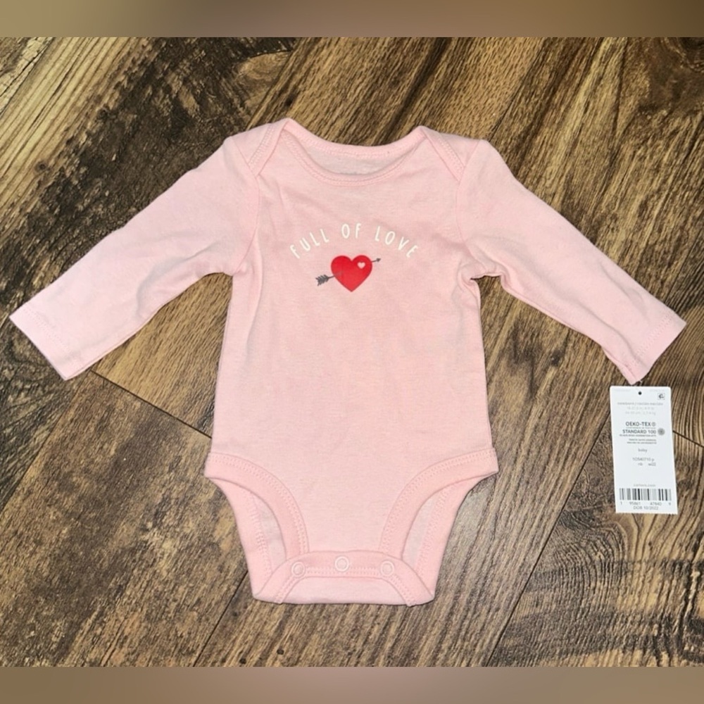 Carters pink Onesie newborn‎ (full of love)NWT